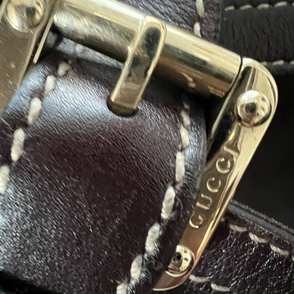 Authentic Gucci Britote Bag - Picture 5 of 6